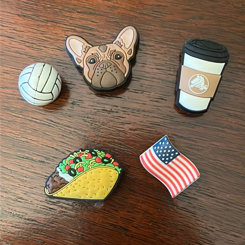 Jibbitz lot of 5 Crocs Charm